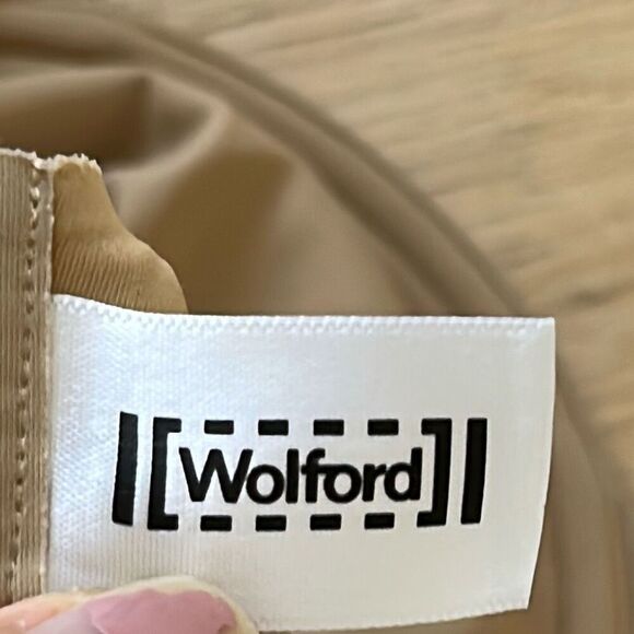 Wolford tan nude color bra no padding underwire size 36c - Picture 5 of 5